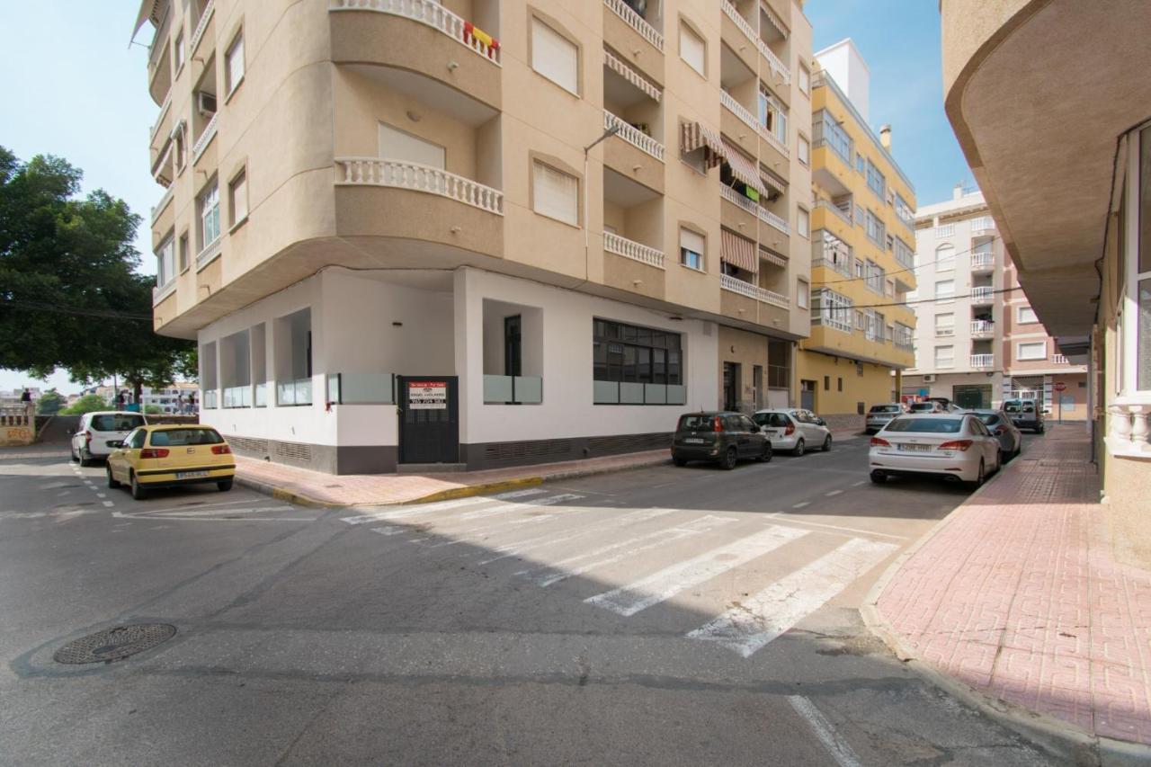 113 Beach And Trees - Alicante Holiday Torrevieja Exteriör bild
